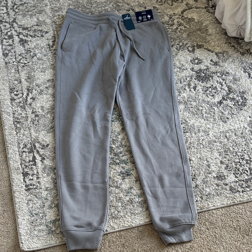 Hollister Men's Light Gray Joggers